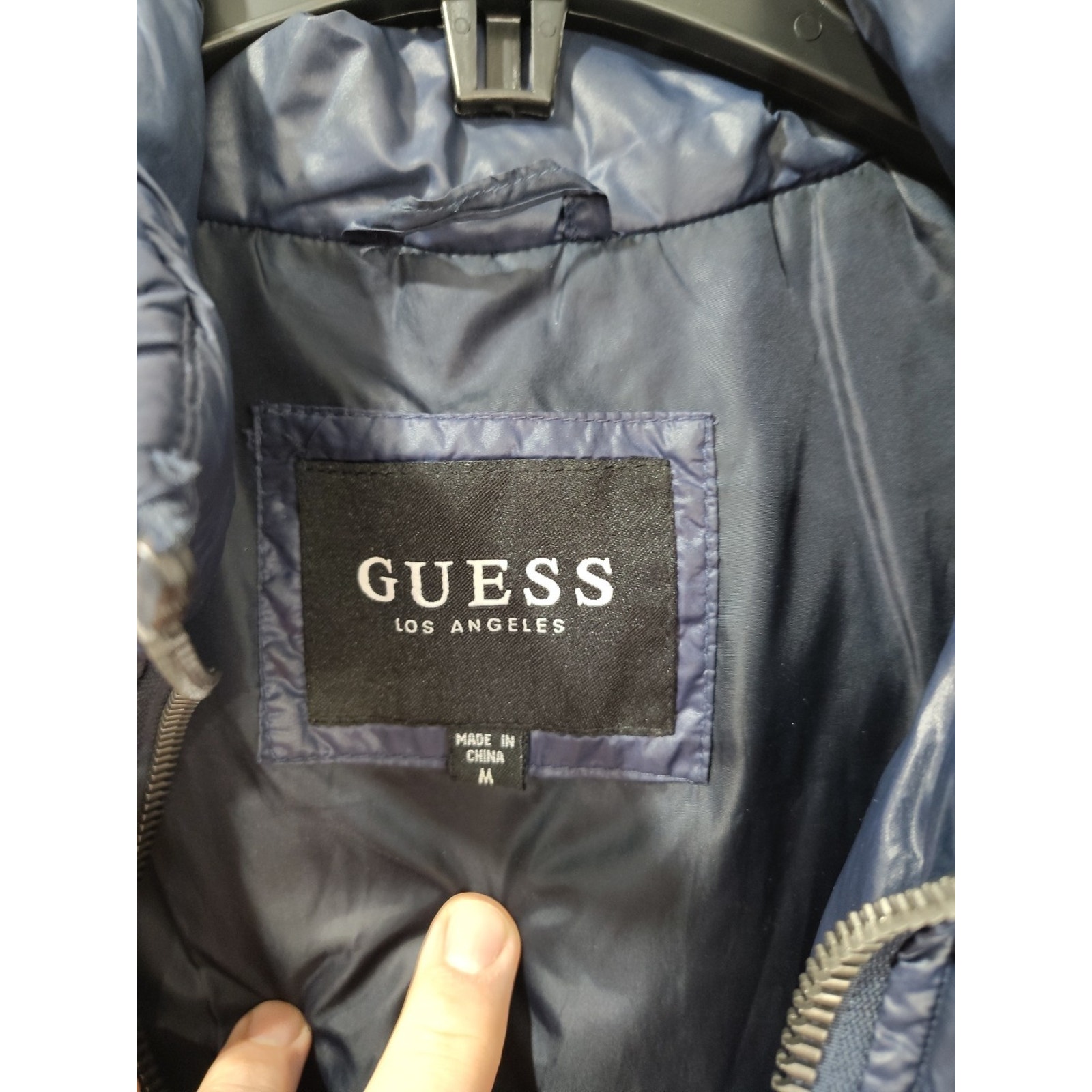 Guess Men Puffer Jacket Coat Size M Navy Blue Solid Warm Stylish Outdoors — image 4 of 8
